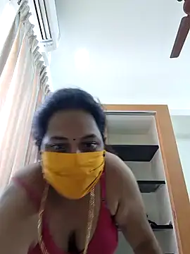 Snapshot of Hot_Sreeja_Tamil chatting on 06/13/26, 07:28 Hot Sreeja Tamil online show from 06/13/26, 07:28