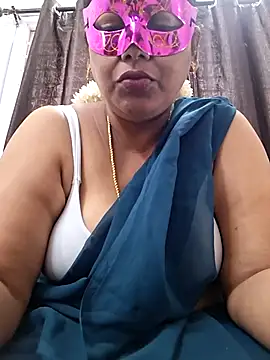 Hot Sreeja Tamil online show from 07/28/26, 04:19
