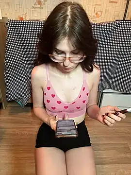 misipissi online show from 06/24/26, 11:37