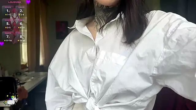 Sarahthegreatest online show from 06/04/26, 06:41