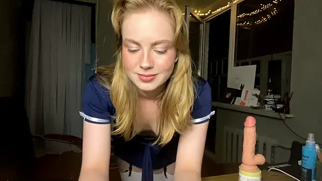LollyAngel online show from 07/18/26, 07:06