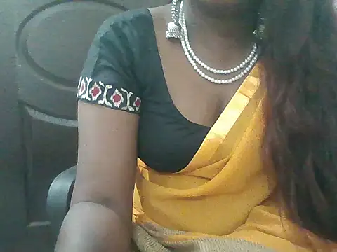 tamil-priyaaa online show from 06/17/26, 04:41