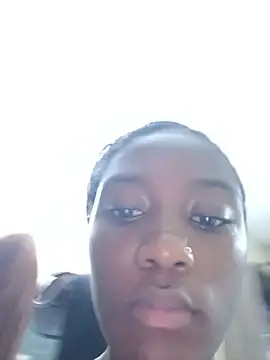 Snapshot of Sweet-Hennessy chatting on 06/19/26, 05:39 Sweet-Hennessy online show from 06/19/26, 05:39