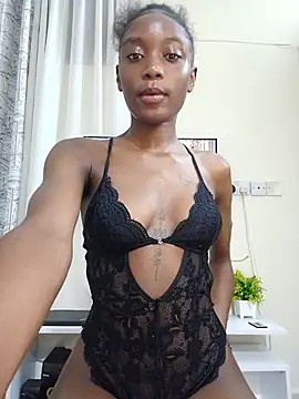 Snapshot of Sweet-Hennessy chatting on 06/28/26, 03:23 Sweet-Hennessy online show from 06/28/26, 03:23