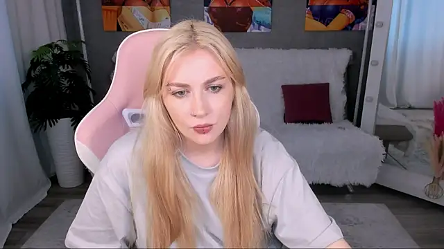 Snapshot of AmaliaWinslet chatting on 06/26/26, 02:10 AmaliaWinslet online show from 06/26/26, 02:10