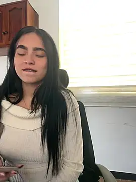 Sara fernandez- online show from 07/06/26, 03:36