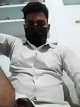 Snapshot of hard_dickk91 chatting on 07/18/26, 05:06 hard dickk91 online show from 07/18/26, 05:06