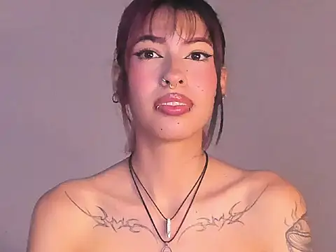 EvaBenely  online show from 06/29/26, 05:35