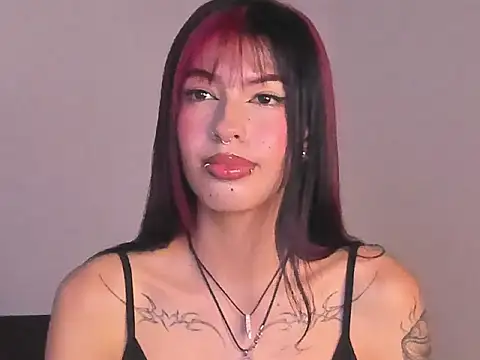 EvaBenely  online show from 07/05/26, 06:53
