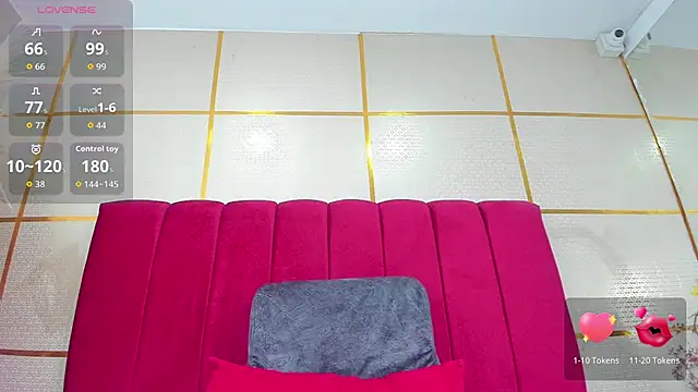 Violett Evanz1 online show from 07/06/26, 03:03