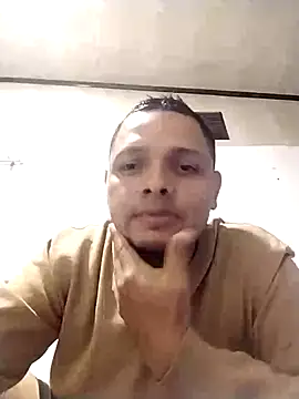 EnzoDesire online show from 07/01/26, 07:43