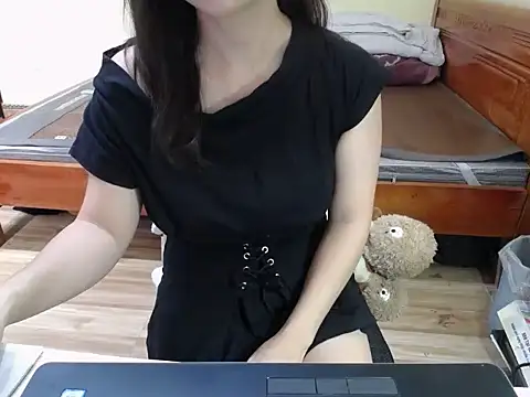 Mia-Zhen online show from 06/11/26, 02:22