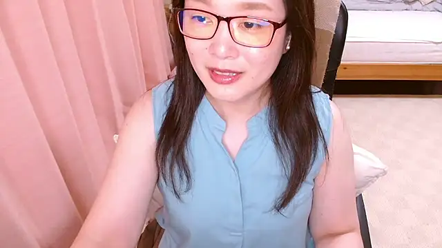 LENA-xo online show from 06/21/26, 06:38