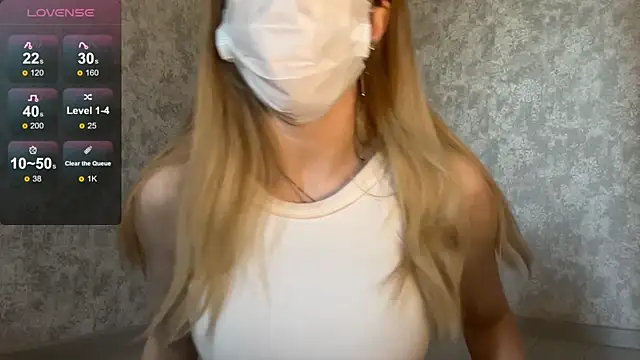 LunaHoke online show from 06/04/26, 11:27