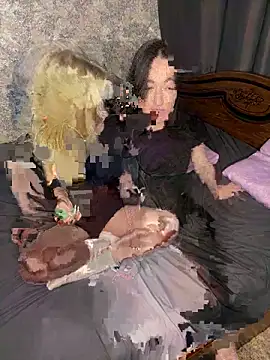 Velvet Chaos online show from 06/04/26, 09:37