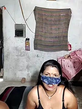 Snapshot of saritabhabixxx chatting on 06/16/26, 11:46 saritabhabixxx online show from 06/16/26, 11:46