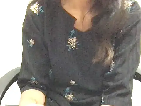 SIMRAN RANI online show from 06/07/26, 05:55