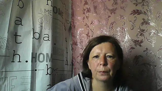 Snapshot of Schastlivaya43 chatting on 06/06/26, 06:29 Schastlivaya43 online show from 06/06/26, 06:29