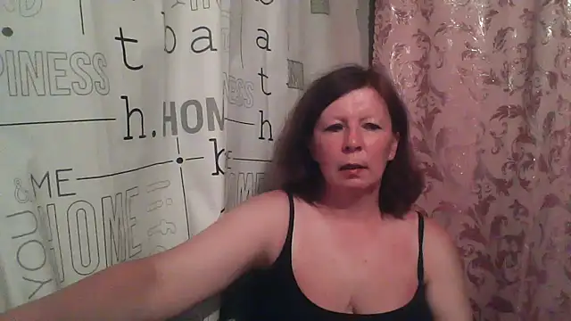 Snapshot of Schastlivaya43 chatting on 07/01/26, 07:13 Schastlivaya43 online show from 07/01/26, 07:13