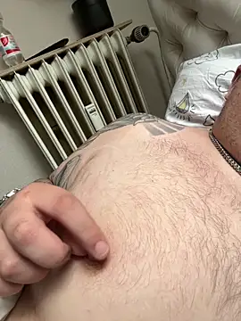 Benny horny21 online show from 06/04/26, 01:50
