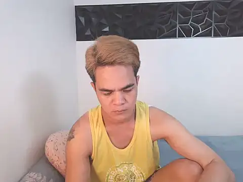 yourmikexxx online show from 07/07/26, 12:53