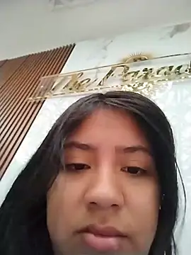 Snapshot of Amber_Herrera chatting on 07/20/26, 12:18 Amber Herrera online show from 07/20/26, 12:18