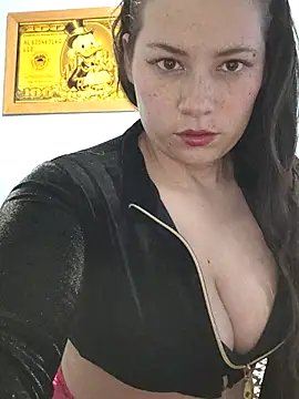 Snapshot of BIGTITS0 chatting on 06/17/26, 08:54 BIGTITS0 online show from 06/17/26, 08:54