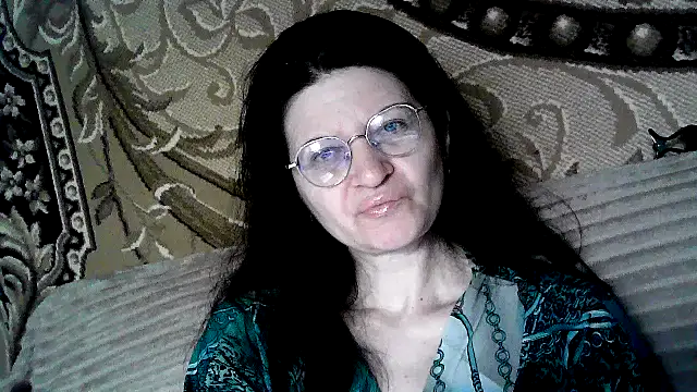 Snapshot of Dear_Annet chatting on 06/25/26, 08:30 Dear Annet online show from 06/25/26, 08:30