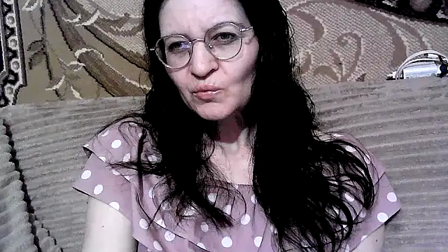 Snapshot of Dear_Annet chatting on 06/26/26, 10:47 Dear Annet online show from 06/26/26, 10:47