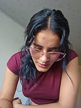 Snapshot of Emmaa-_- chatting on 07/17/26, 10:03 Emmaa- - online show from 07/17/26, 10:03