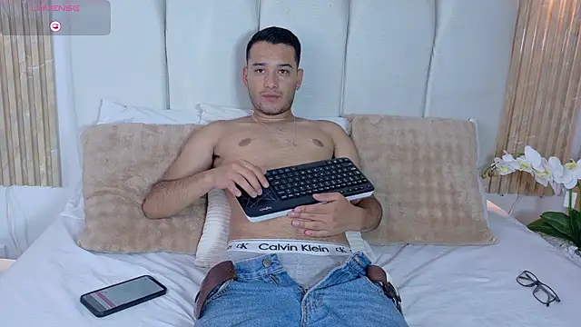 Thiago Stone1 online show from 07/12/26, 10:01