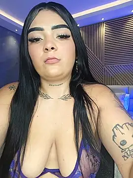 inaya khalifaa online show from 06/18/26, 09:52