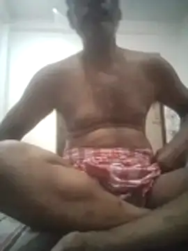 Snapshot of Sugardaddy_94 chatting on 07/07/26, 02:32 Sugardaddy 94 online show from 07/07/26, 02:32