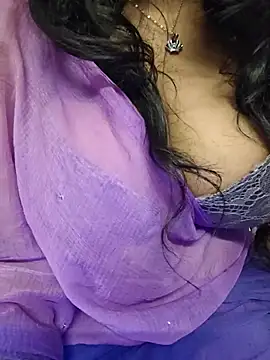 Snapshot of telugubigboobs__P chatting on 06/23/26, 01:42 telugubigboobs P online show from 06/23/26, 01:42