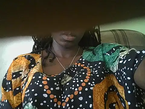 Prettyboo00 online show from 06/09/26, 09:43