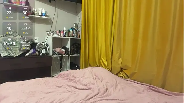 moonluv33 online show from 07/10/26, 02:52