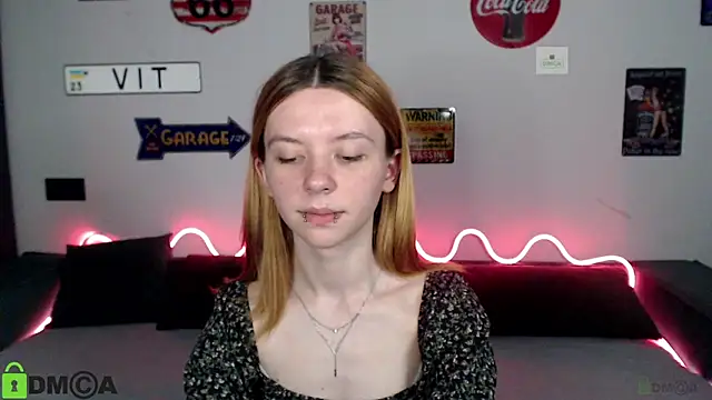 CarolInWonderland online show from 06/29/26, 10:15