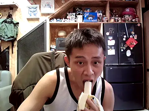 deansu0819 online show from 06/06/26, 10:53