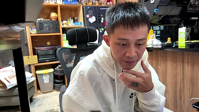 deansu0819 online show from 07/21/26, 10:56