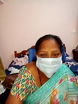 Snapshot of preeti_telugu chatting on 06/10/26, 01:10 preeti telugu online show from 06/10/26, 01:10