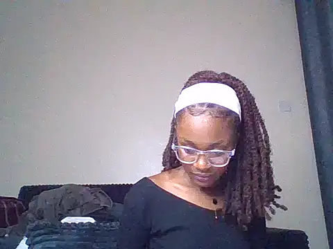 Snapshot of Lill_Miss chatting on 07/10/26, 08:22 Lill Miss online show from 07/10/26, 08:22