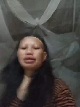 Ila-min online show from 06/18/26, 03:27