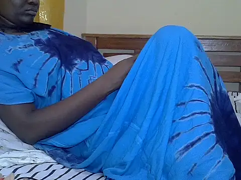 PrittyAnna online show from 06/18/26, 05:08