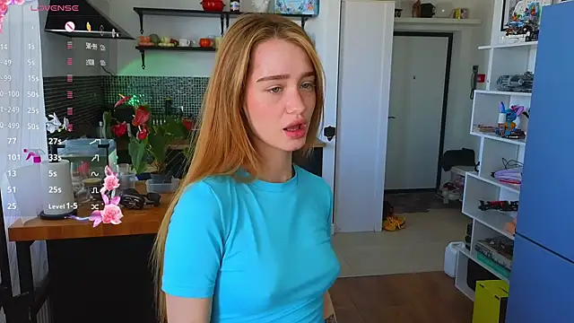 AliviaWithLove online show from 07/17/26, 09:16