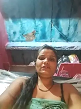 Snapshot of Cut_rani64 chatting on 07/08/26, 04:44 Cut rani64 online show from 07/08/26, 04:44
