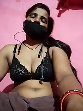 Snapshot of Cut_rani64 chatting on 07/10/26, 11:07 Cut rani64 online show from 07/10/26, 11:07