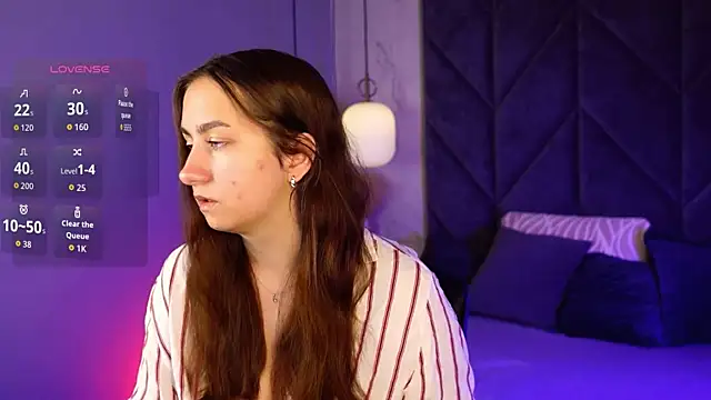 polly bloomm online show from 07/18/26, 05:33