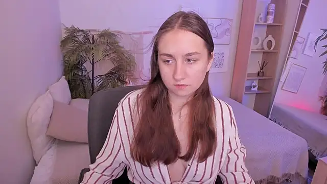 polly bloomm online show from 07/28/26, 05:25