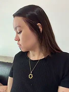 Emma Jonas online show from 07/11/26, 06:32