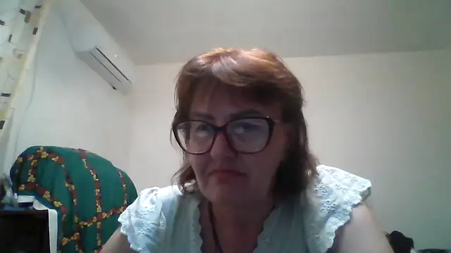 Snapshot of ErikaXShine chatting on 07/04/26, 05:30 ErikaXShine online show from 07/04/26, 05:30